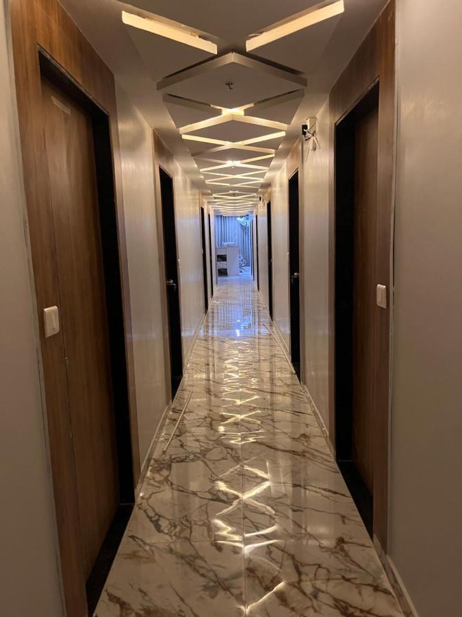 Hotel Krishna Ahmedabad Exterior foto
