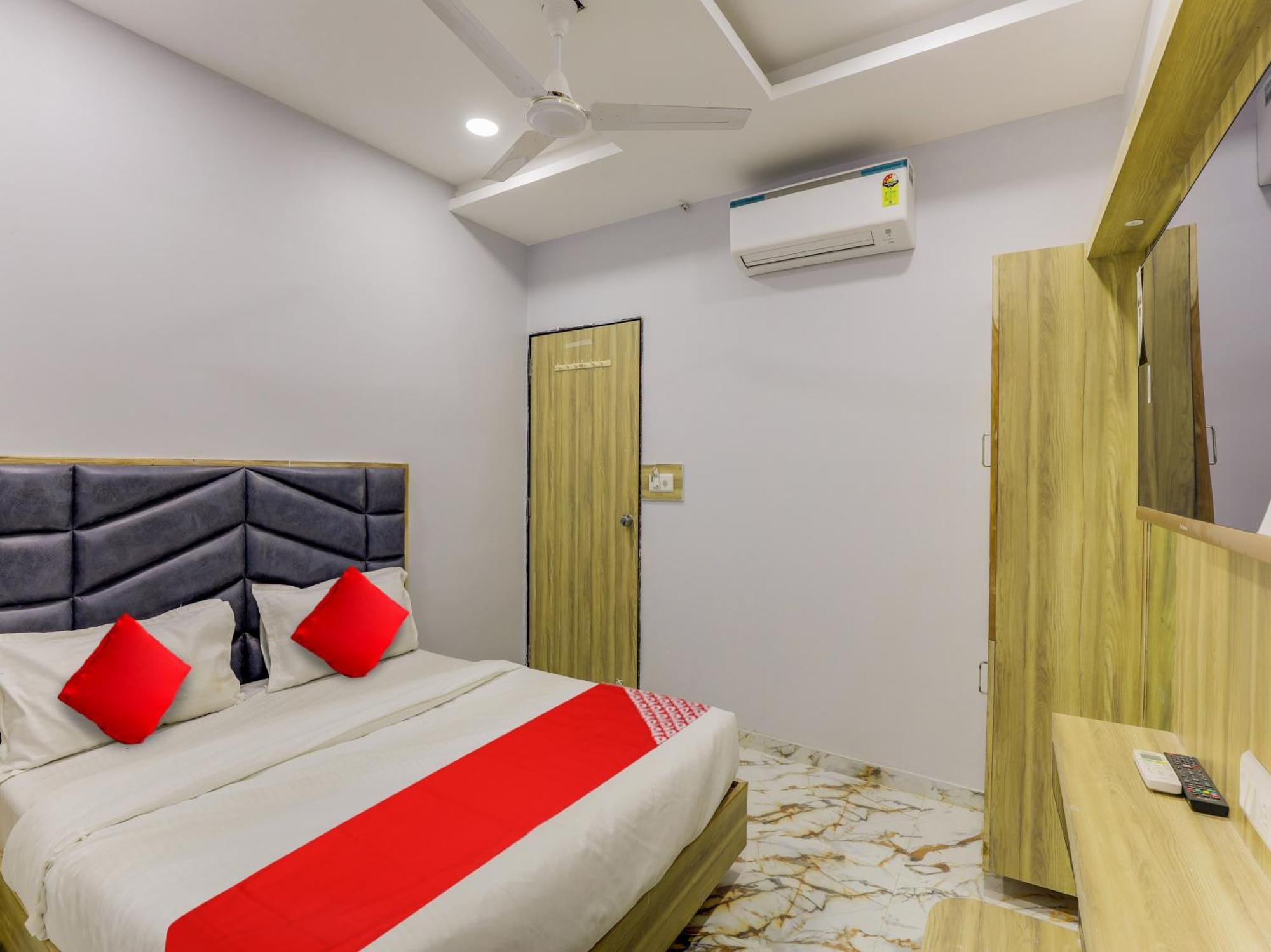 Hotel Krishna Ahmedabad Exterior foto